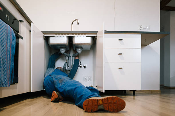 Professional Leak Detection technician working in White Swan, WA